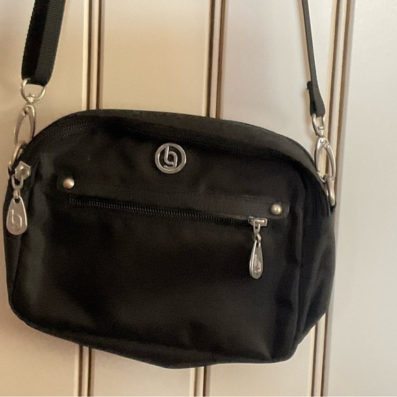 Baggallini Black Crossbody Versatile Bag in Excellent Condition - Picture 3 of 4
